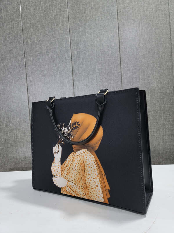 GIRLS HAND BAG