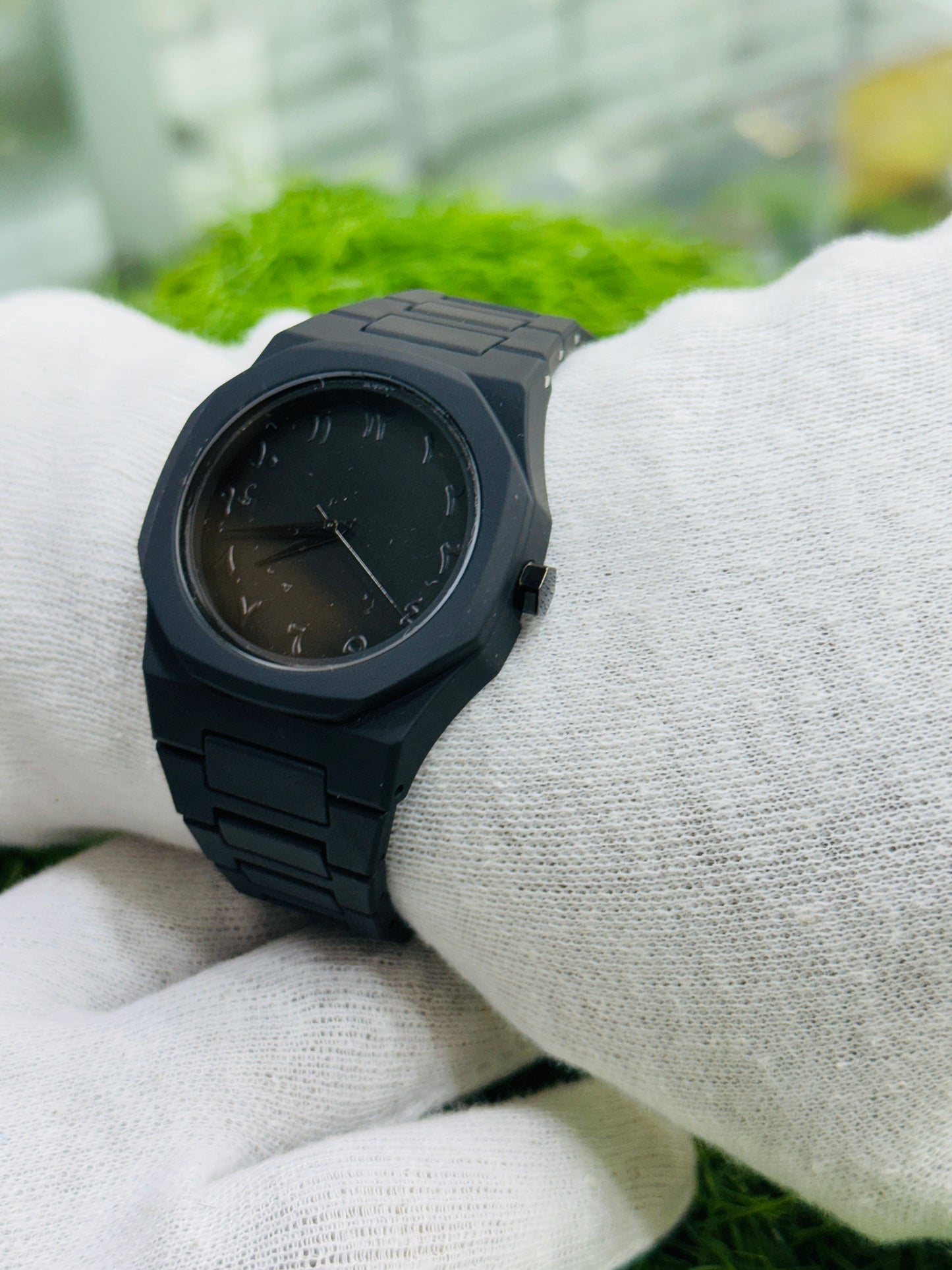 BLACK ARABIC AURA WATCH